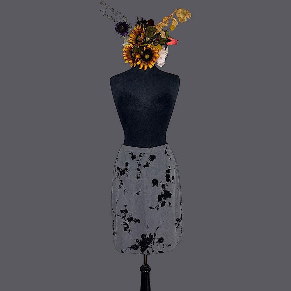 Kathie Lee Collection Vintage Floral Gray Skirt